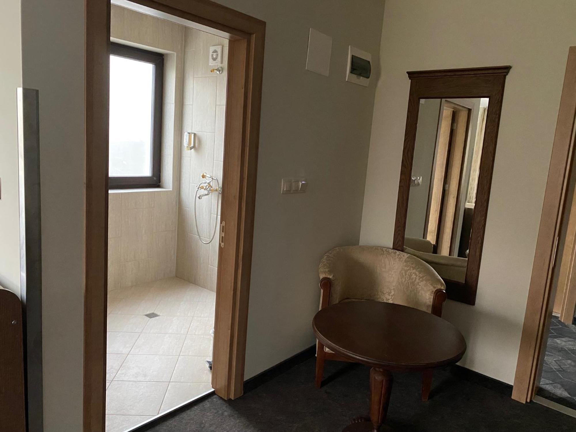 Hotel Domenic Free Parking 플로브디프 외부 사진